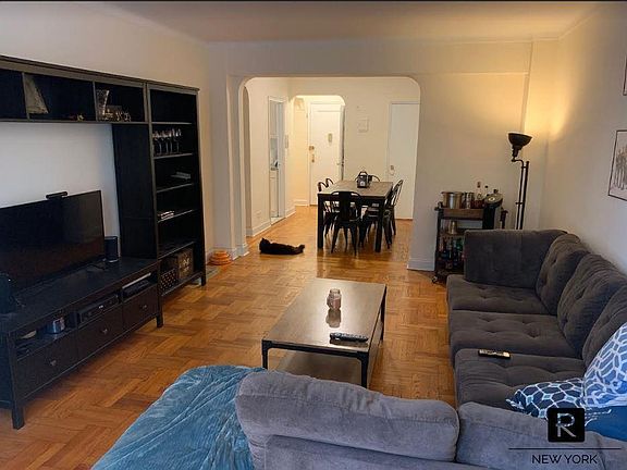 3rd image of 10850 71st Ave APT 3D