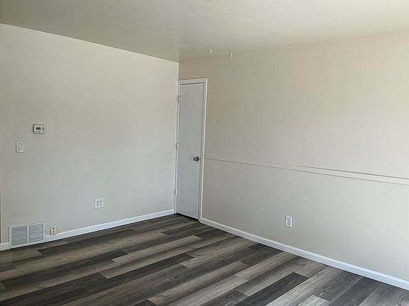 4th image of 1625 S 90th St #1
