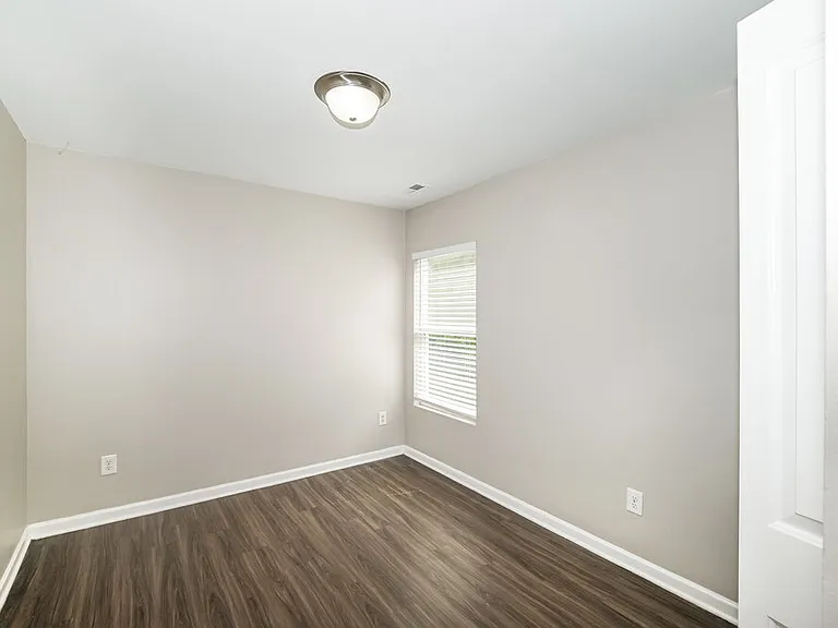 818 Rook Rd — Photo 12