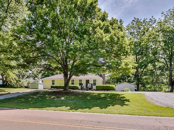 1314 Garland Dr, Covington, TN 38019