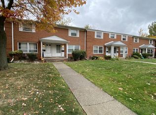 6729 Garling Dr, Dearborn Heights, MI 48127