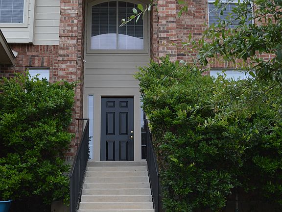 2nd image of 16934 Darien Wing