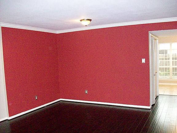 4th image of 10358 Longmont Dr