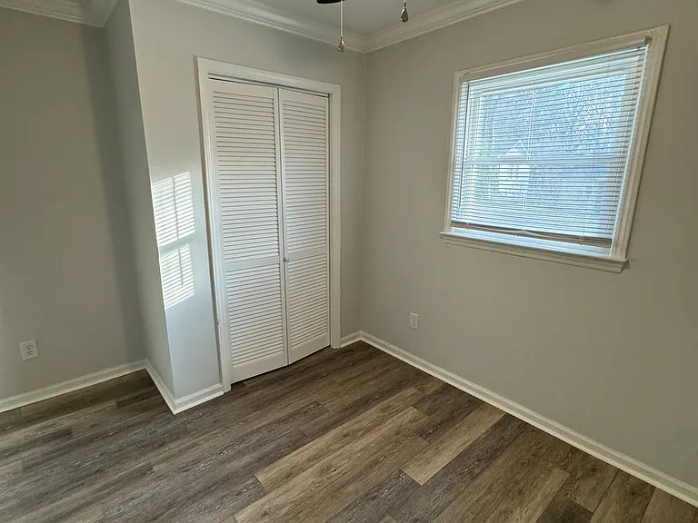 434 E Jennings St — Photo 6
