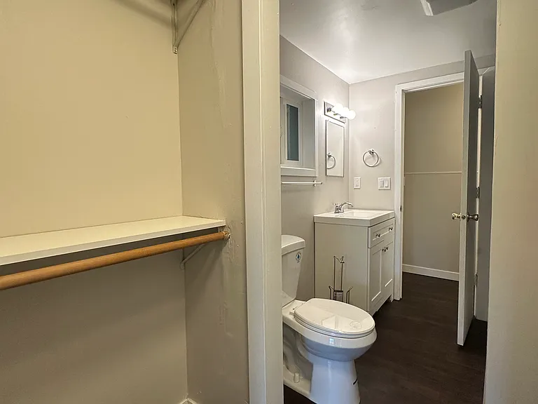 1740 Oxford St SE #9 — Photo 17