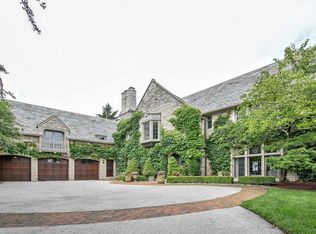 5320 N Lake Dr, Whitefish Bay, WI 53217