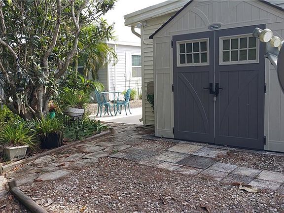 4th image of 24857 Windward Blvd