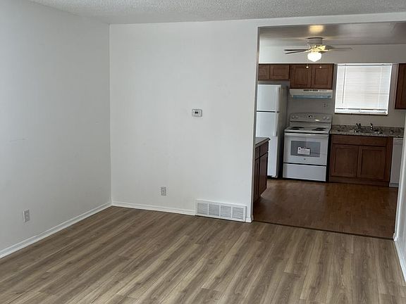 2nd image of 5006 W 8th Ave #5040