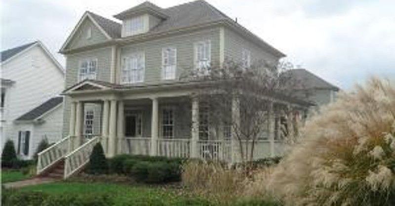 1st image of 726 Stonewater Blvd
