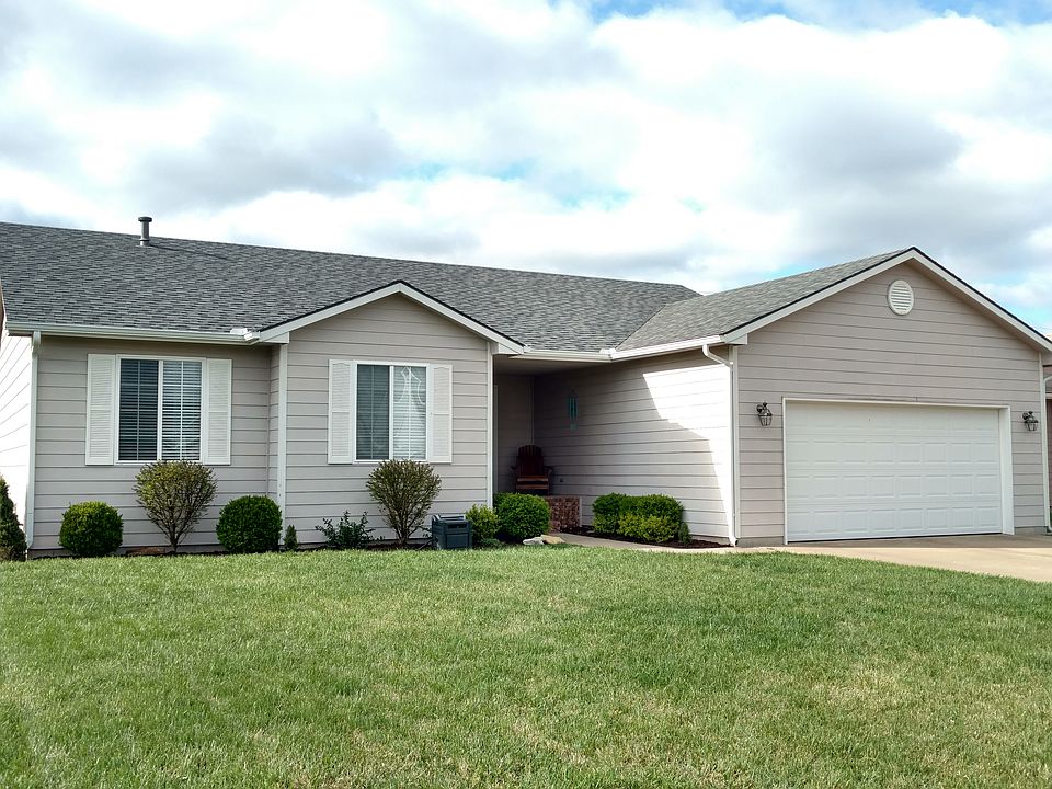 1st image of 205 E 37th Ave