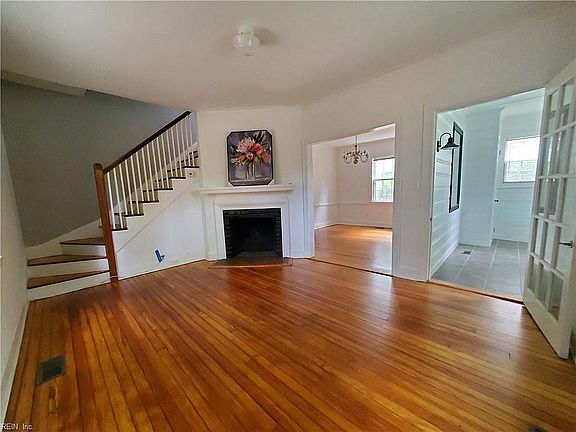 5th image of 222 Ferguson Ave
