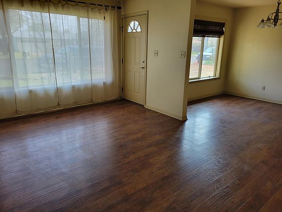Living & Dining Rm