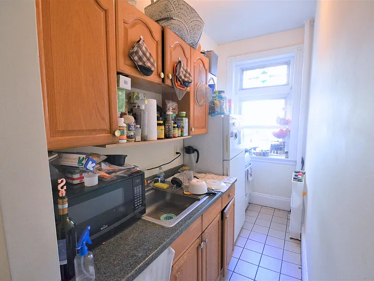24 Peterborough St #2 — Photo 9