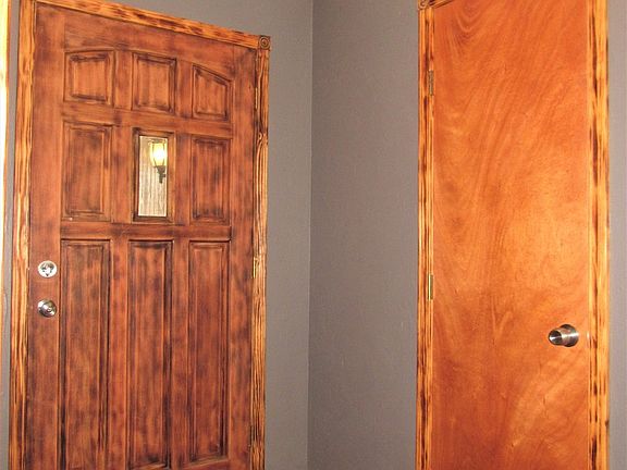 2nd image of 10432 Fairfax Ln