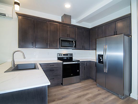 3rd image of 501 N Water St #A