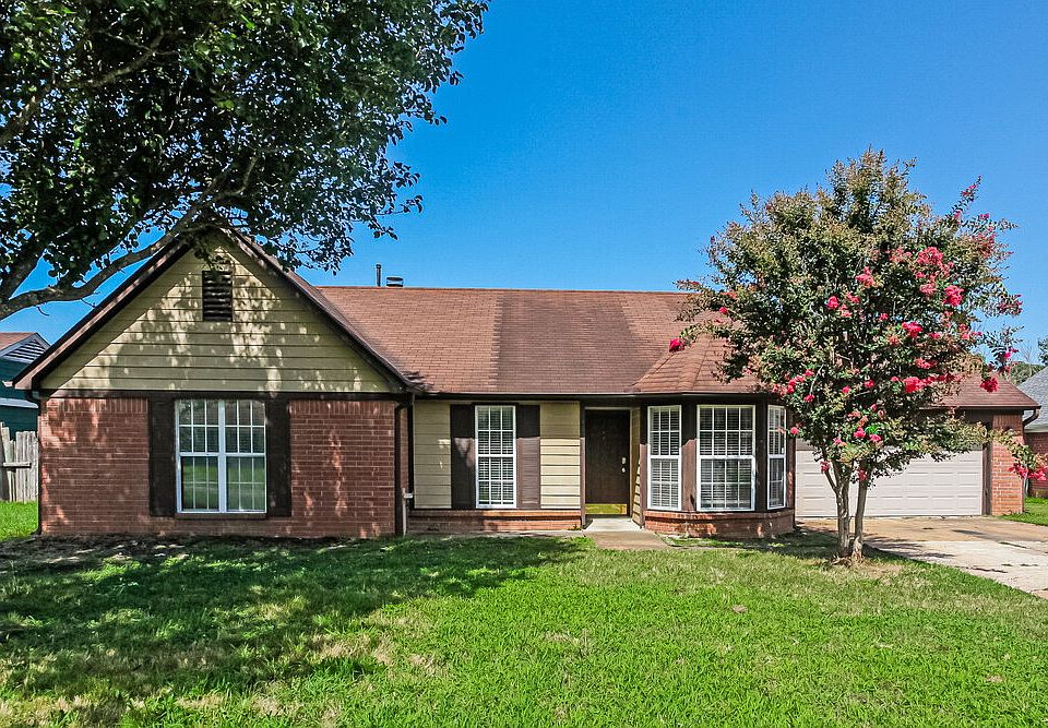 1st image of 6935 Amanda Dr N