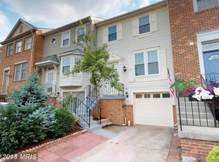 21807 Leatherleaf Cir, Sterling, VA 20164