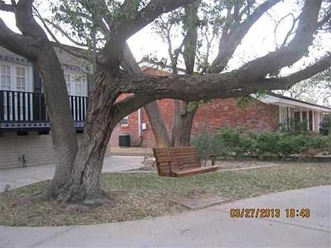 3rd image of 1819 N Vega Dr