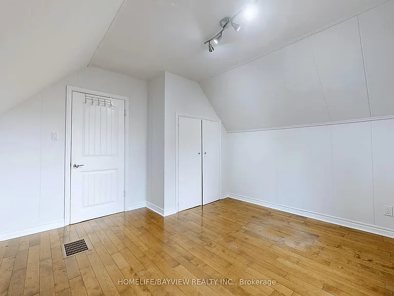 60 Bevdale Rd — Photo 24