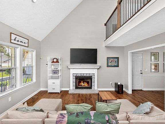 2nd image of 411 Watersedge Ln