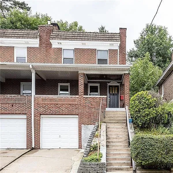 3011 Pyramid Ave photo 1