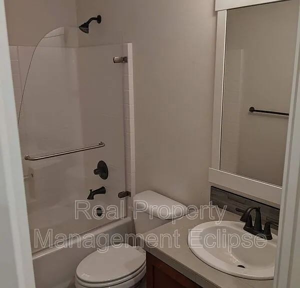 1320 Chelsea Walk NE — Photo 18