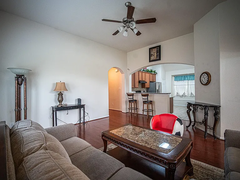 4138 Falvel Shadow Creek Dr — Photo 7