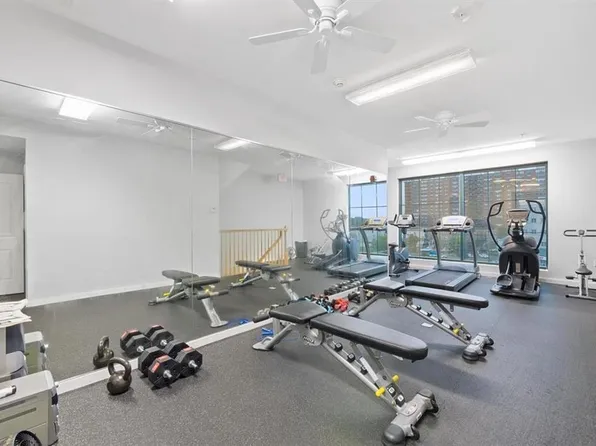 1209 Summit Avenue image 19 of 21