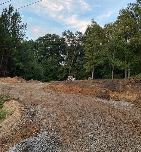 1st image of 130 Pine Crest Dr