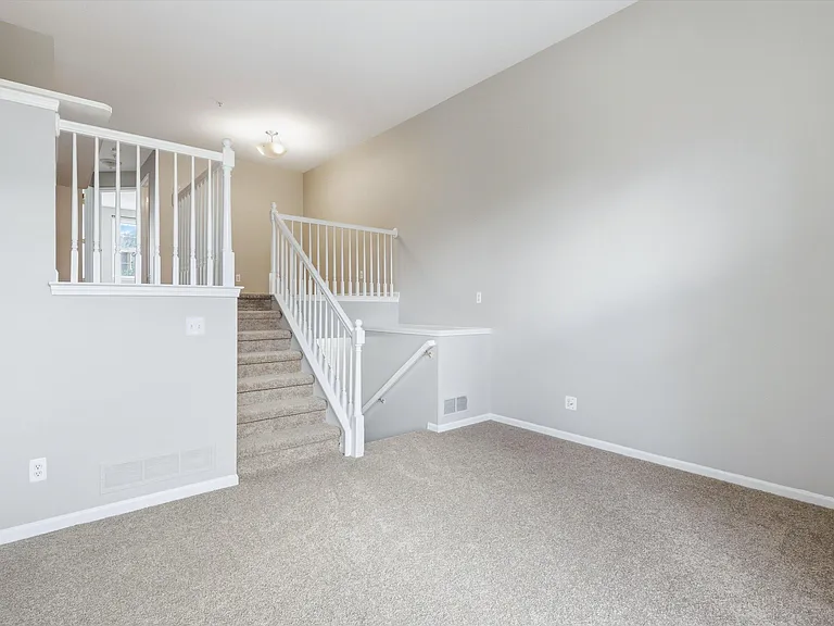 2794 Barclay Way — Photo 6