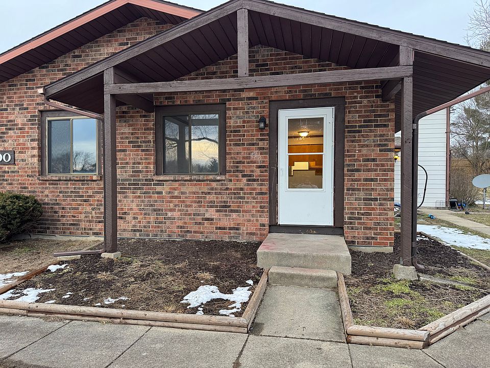 1st image of 52100 Friars Ct APT A