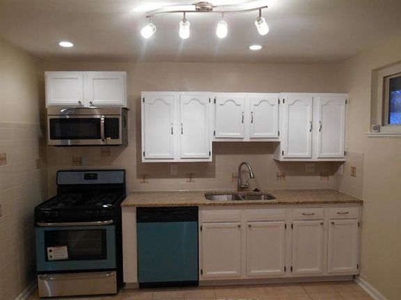 2nd image of 10909 Carnegie Dr