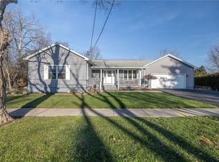 206 1st St, Canastota, NY 13032