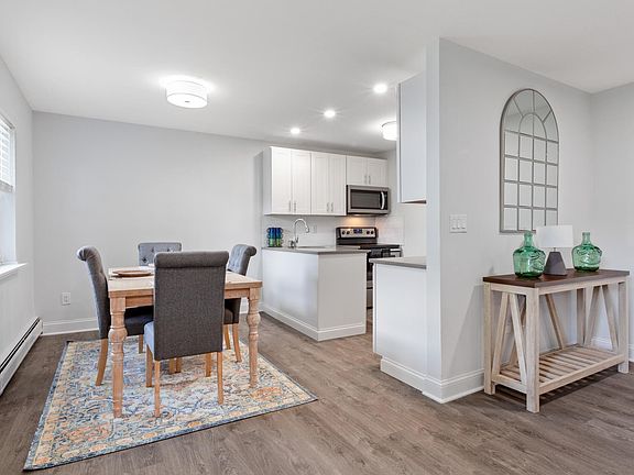 2BR Large Dining Room