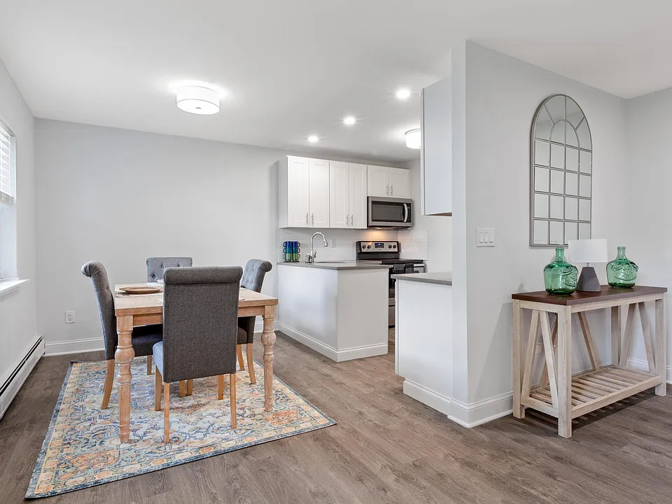 2BR Large Dining Room