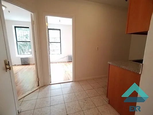 Rented by EXR | media 17