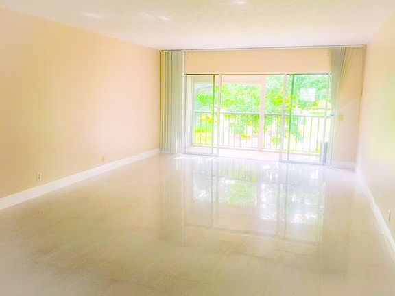 2nd image of 300 N Highway A1a APT O306
