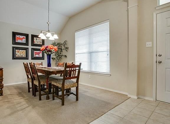 4th image of 411 Rock Rose Dr