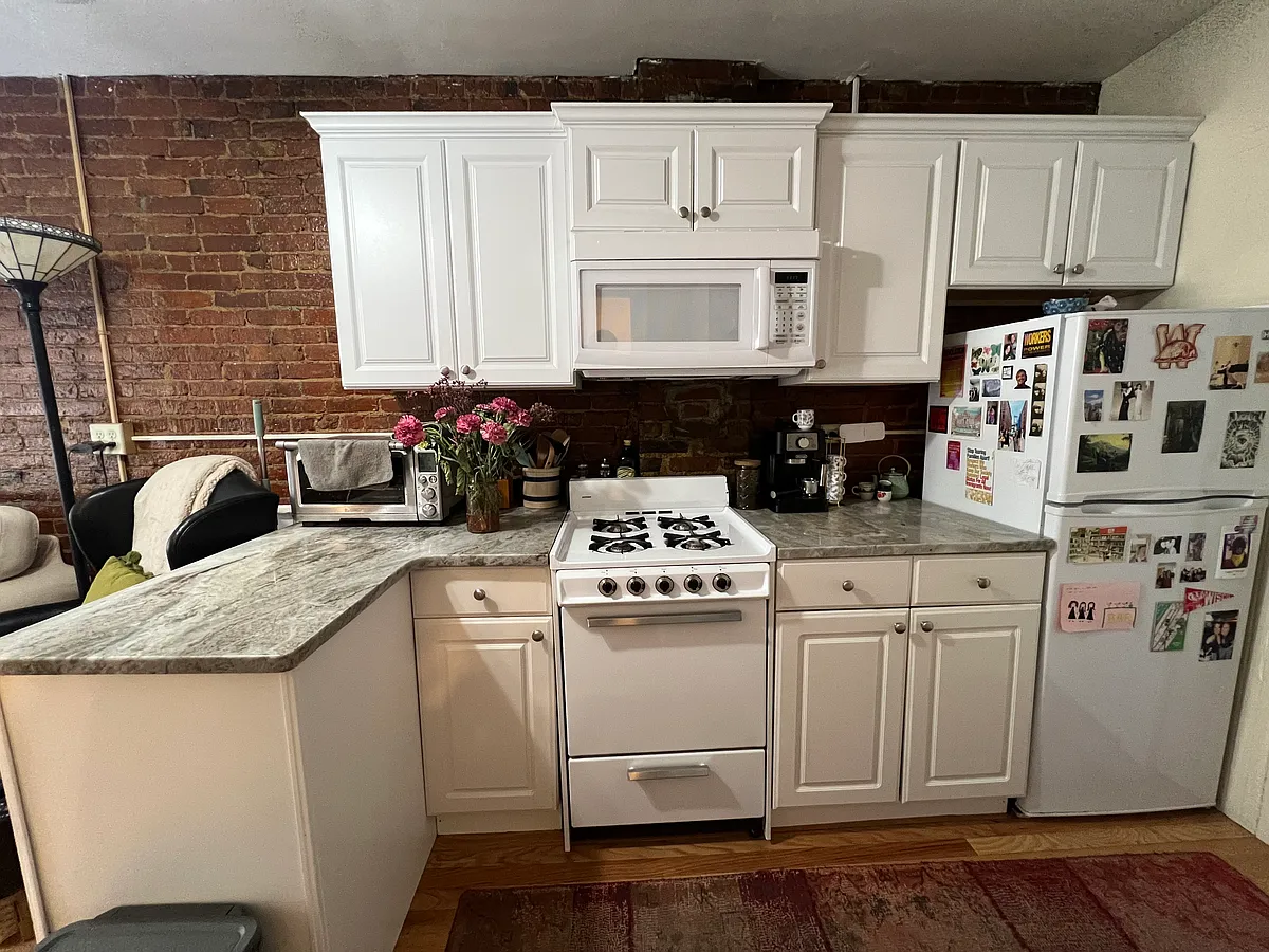 Building Photo - 60 N Margin St #4