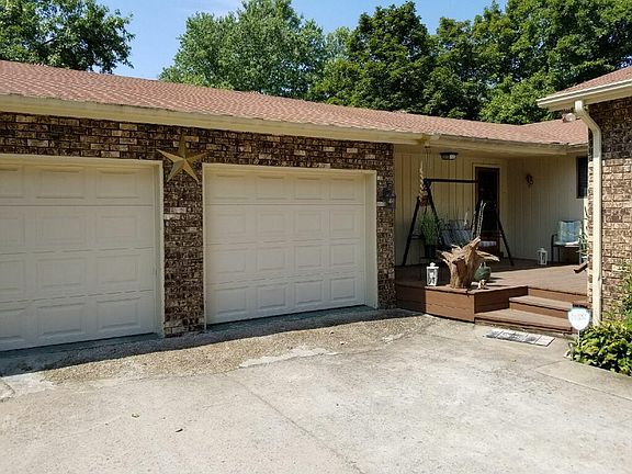 4th image of 1152 Lakewood Dr