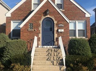 5715 S Newcastle Ave, Chicago, IL