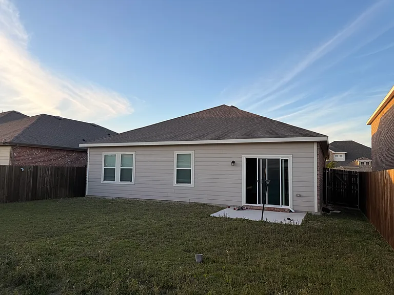 1517 Escondido Dr — Photo 11
