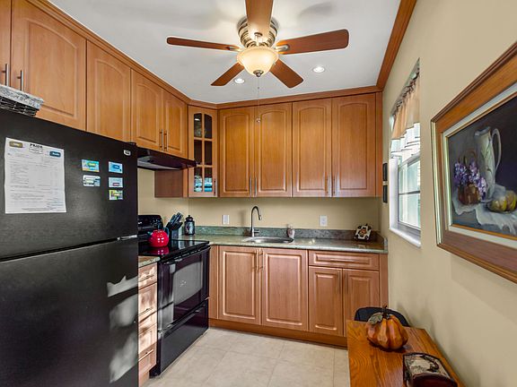 3rd image of 144 Tilford G Place #144