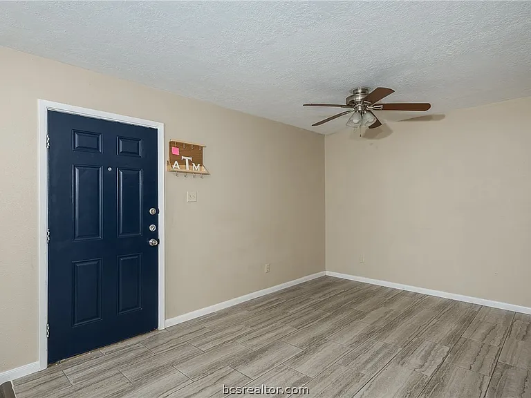 519 Chappel St — Photo 14