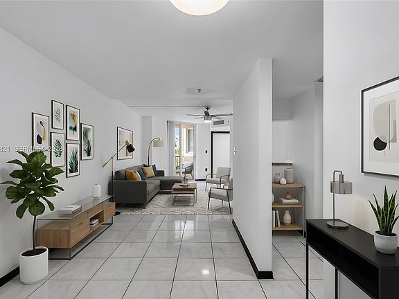 2nd image of 102 SW 6th Ave APT 201