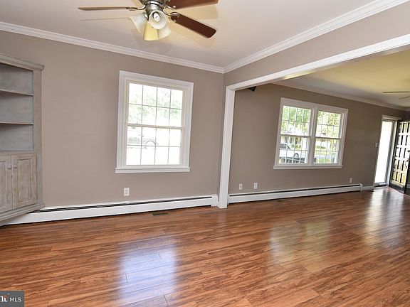 4th image of 47973 Janet Ln