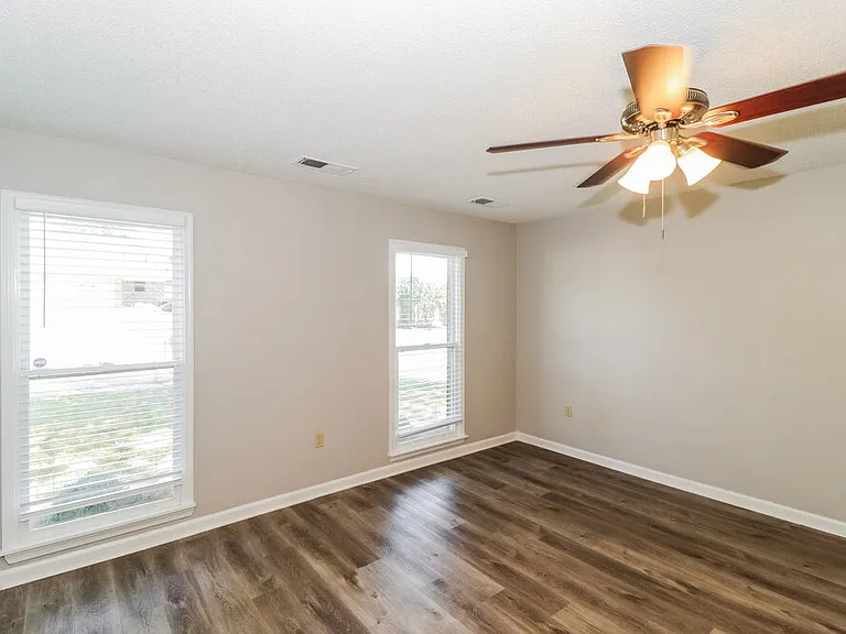 8631 Debbie Kay Ln — Photo 10