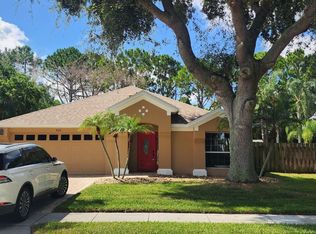428 Heathrow Cir, Rockledge, FL 32955