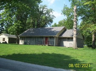 741 S Cass St, Virginia, IL 62691