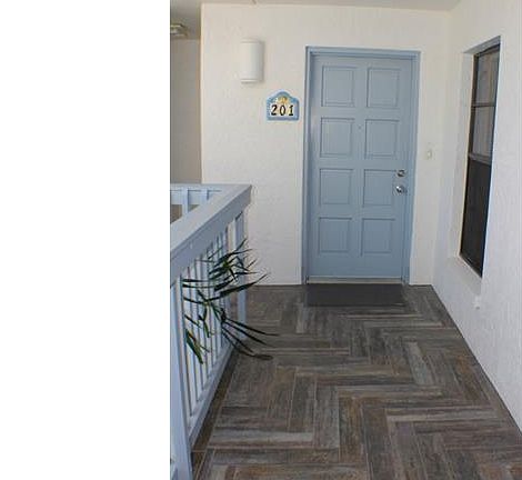 3rd image of 3013 W Gulf Dr Unit 201